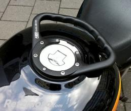 Poign�e de r�servoir A-SIDER Black Edition 5 vis noir Ducati