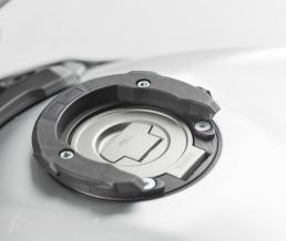 Anneau de r�servoir EVO Noir pour Ducati/Triumph/Yamaha-5 vis