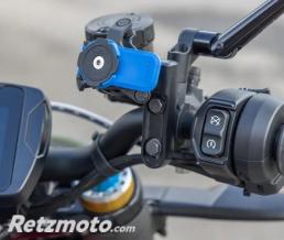 Support moto QUAD LOCK sur ma�tre cylindre frein/embrayage