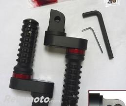 BRAZOLINE Paire de repose-pieds avant r�glables - MODELE SUZUKI