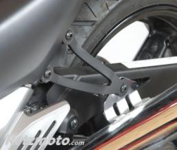 Patte de fixation de silencieux R&G RACING noir Suzuki Inazuma 250